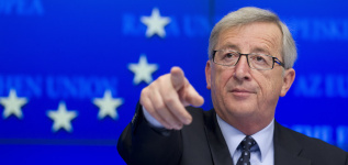 Juncker amenaza a Trump: “Aplicaremos aranceles a Levi Strauss”