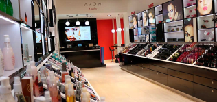 Avon reduce sus pérdidas en 2016 pero encoge sus ventas un 8%