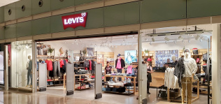 La moda internacional no teme a El Prat: Levi’s y Geox abren en el Aeropuerto de Barcelona