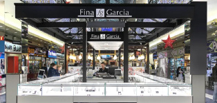La joyería Fina García aprovecha la desocupación en el retail y abre en Las Ramblas