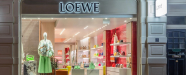 Loewe avanza su expansión y abre su primera tienda en los Países Bajos