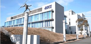 Asics cierra un año de récord en 2023 y registra beneficios por 219,8 millones de euros