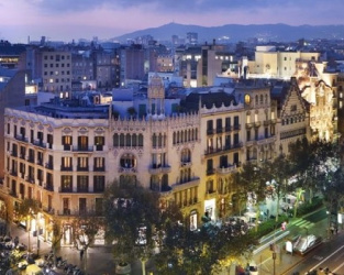 Los partidos pasan de puntillas sobre el papel del ‘high street’ en Madrid y Barcelona