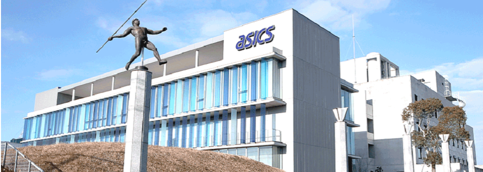 Asics cierra un año de récord en 2023 y registra beneficios por 219,8 millones de euros