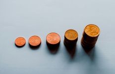 Retrato de la riqueza en España en 2024: más renta y desigualdad por sexo, edad y geografía