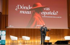 Javier Vello (EY Studio+): &ldquo;La moda ha dejado de emocionar, hay que volver a las tiendas&rdquo;