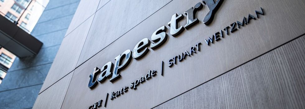 Tapestry estanca ventas y beneficios en el primer trimestre y reduce previsiones para 2024