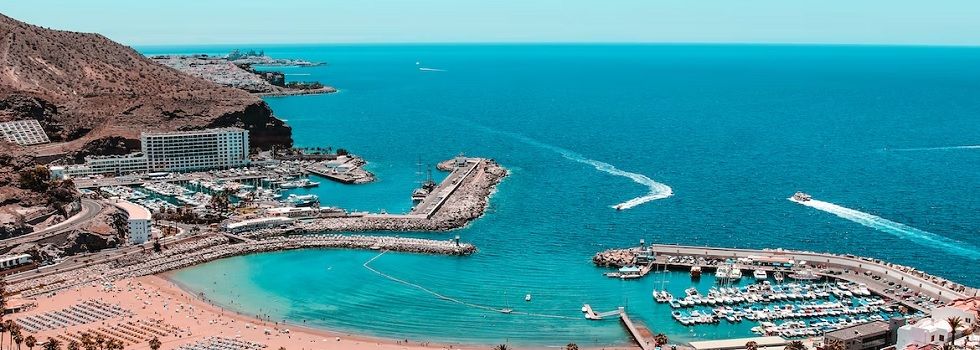 España recibe 4,1 millones de turistas en enero y supera cifras prepandemia