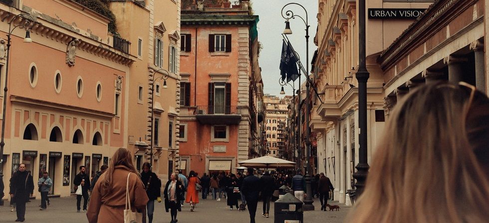 Las ventas de moda en Italia cierran el año a la baja, con una caída del 1% en diciembre