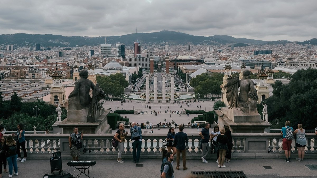 España bate récord de turistas hasta septiembre con un gasto de 105.000 millones
