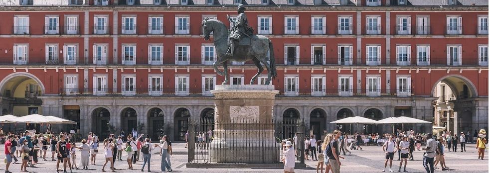 El turismo sigue al alza en septiembre, pero se mantiene por debajo de cifras prepandemia