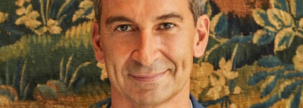 Armani renueva al fundador de Yoox Net-a-Porter en su consejo