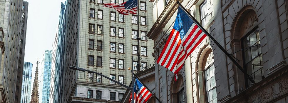 La economía estadounidense crece más de lo esperado en 2022, con una subida del 2,1%