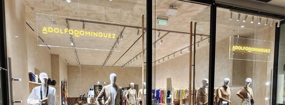 Adolfo Domínguez prosigue su expansión internacional y desembarca en Ecuador