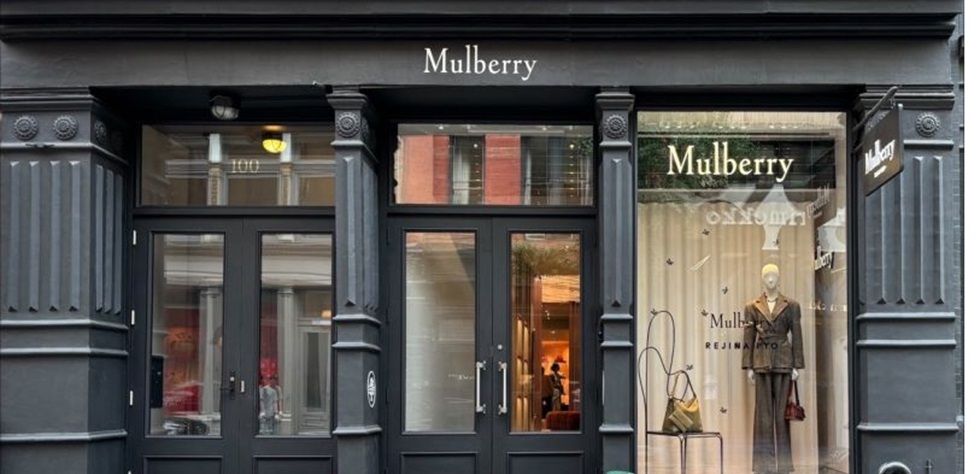 Mulberry anuncia el cese de su directora no ejecutiva