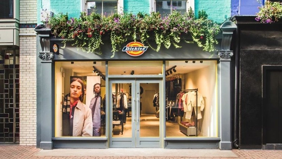 VF Corporation vende Dickies a Bluestar Alliance por 600 millones de dólares