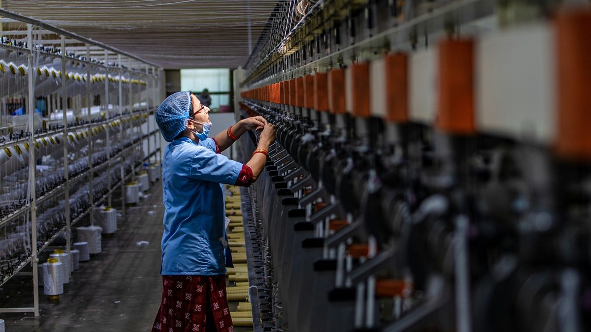 La actividad manufacturera de China cae por séptimo mes consecutivo