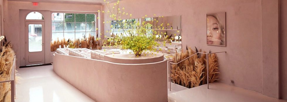 Glossier salta al multimarca de la mano de Sephora en Estados Unidos y Canad&aacute;