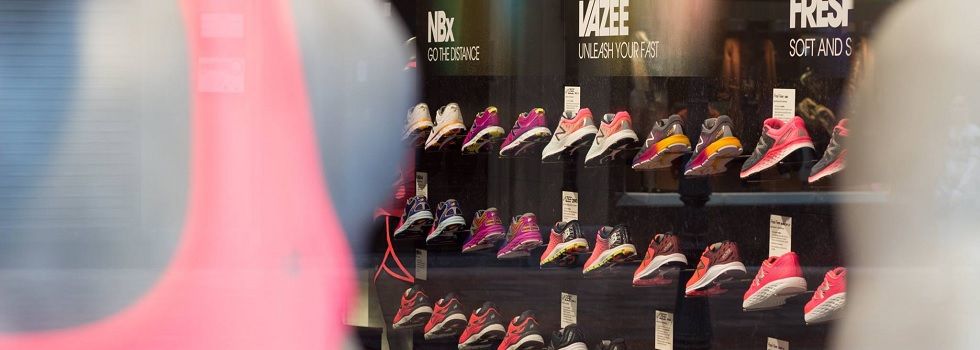 New Balance regresa al &lsquo;prime&rsquo; con una apertura en Rambla Catalunya
