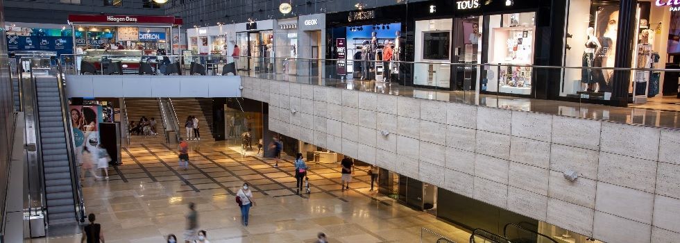 La moda se juega el a&ntilde;o en un trimestre clave con la vista puesta en el cielo