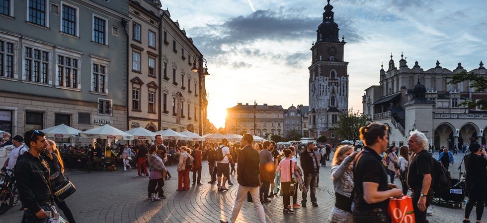 R&eacute;cord de turistas hasta agosto, con 64,3 millones, y el gasto se eleva a 86.471 millones