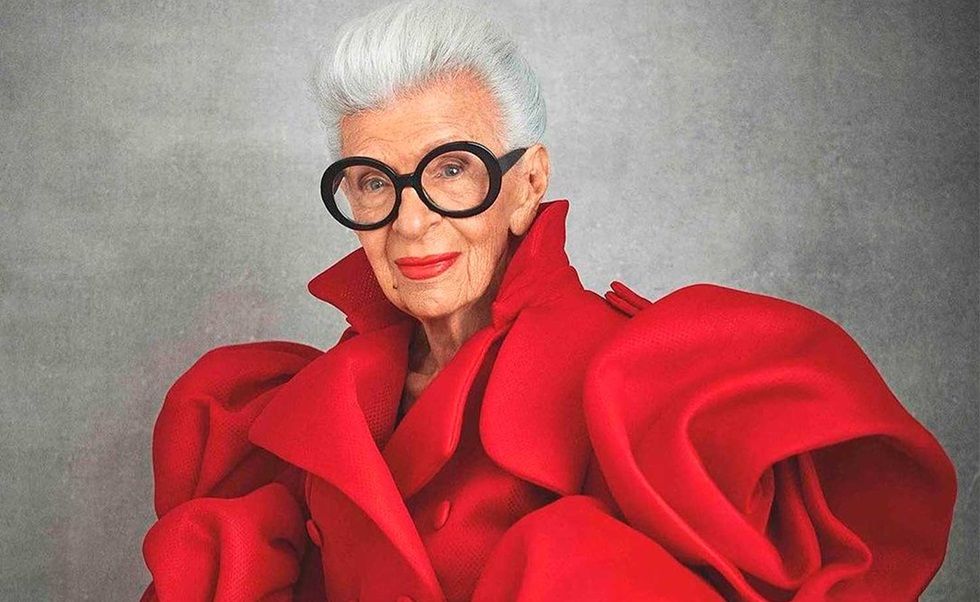 Adi&oacute;s a Iris Apfel, la dise&ntilde;adora que triunf&oacute; en la Casa Blanca