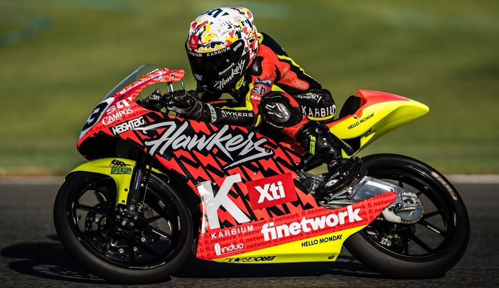 Hawkers impulsa a los pilotos m&aacute;s j&oacute;venes