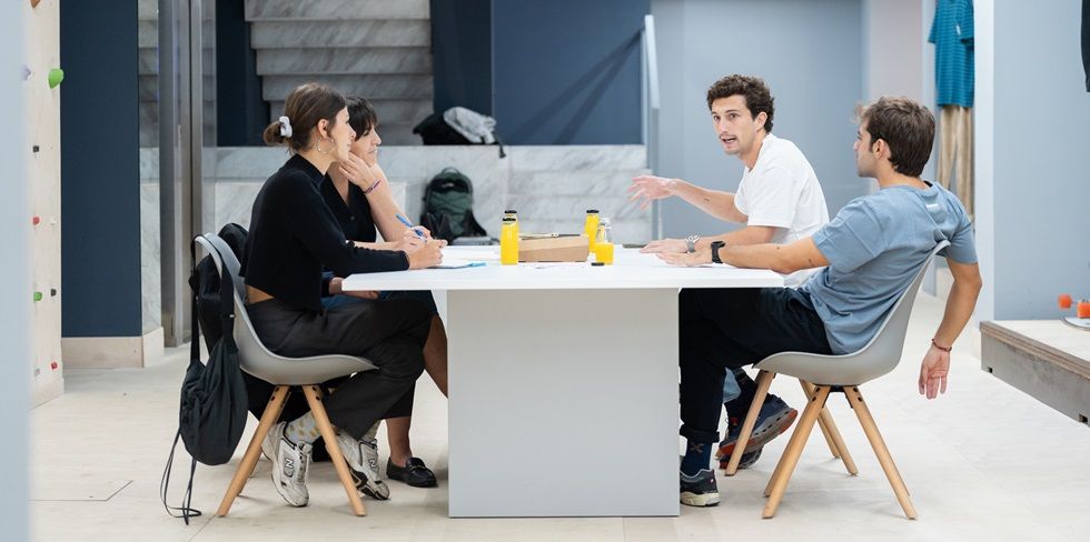 Nacho Rivera (Blue Banana): &ldquo;Estamos saliendo de un cliente &lsquo;hype&rsquo; que es muy peligroso&rdquo;