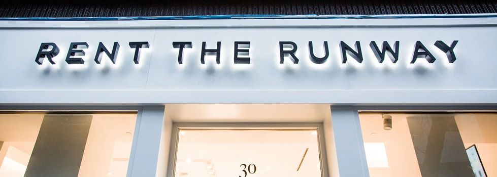 Rent The Runway encoge un 2% sus ventas, pero reduce sus p&eacute;rdidas en 2023