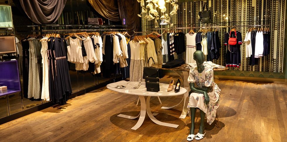 Ted Baker saca la tijera: cierra 15 tiendas y despide 220 empleados