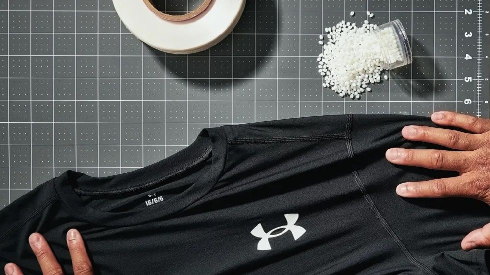 Under Armour se al&iacute;a con la qu&iacute;mica Celanese para crear un tejido alternativo al spandex