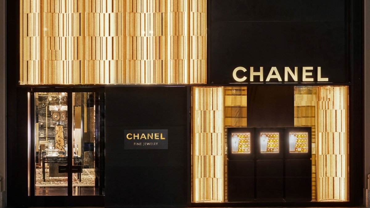 Chanel se suma a la crisis del lujo: ca&iacute;da del 4,3% en ventas y recorte del 30% en beneficio