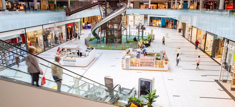 El comercio minorista modera su ritmo de ventas al 3,6% en abril y suma diez meses de alza