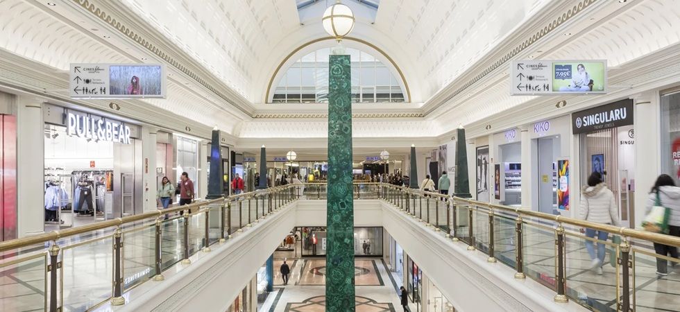 La afluencia a los centros comerciales desciende un 1,3% en marzo por el efecto Semana Santa