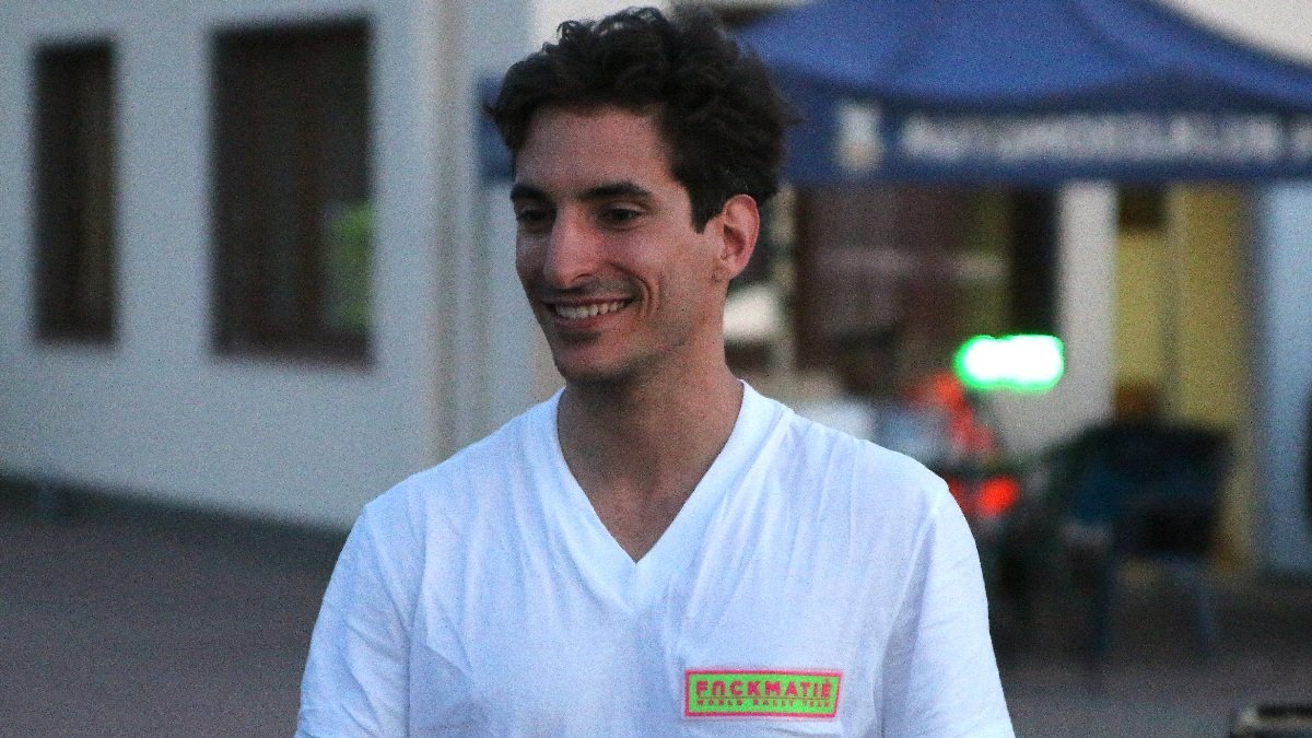 Versace formaliza su nuevo consejo con Lorenzo Bertelli como presidente ejecutivo