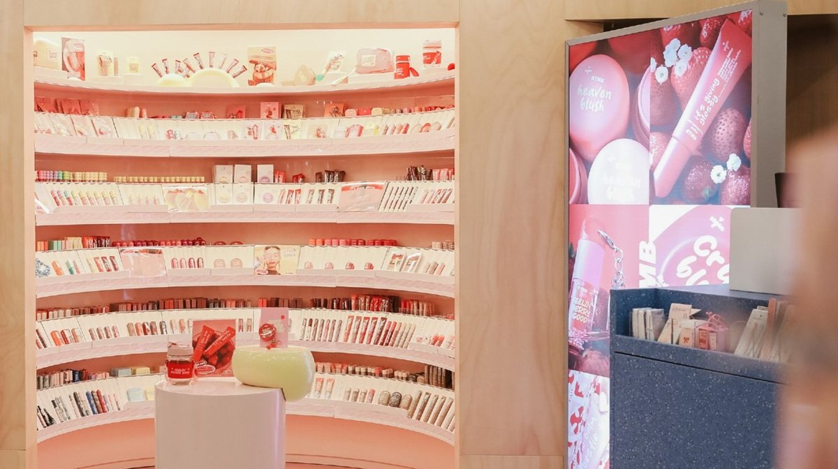 Blue Star Group acelera en cosm&eacute;tica con cuatro aperturas de Todomoda Beauty