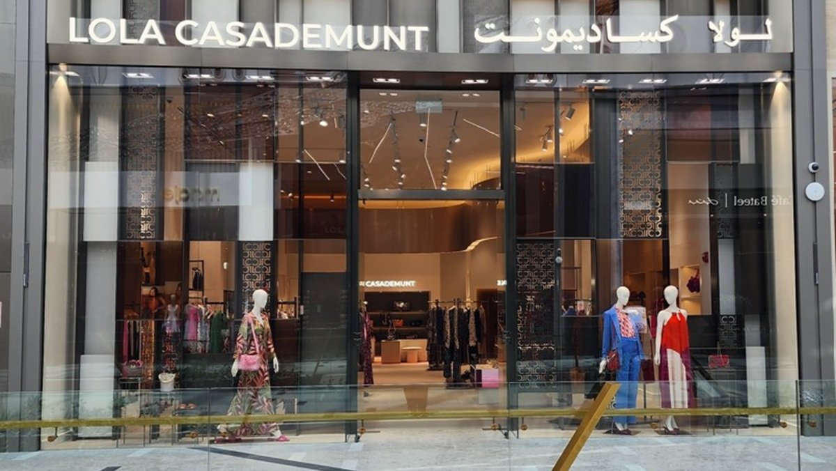 Lola Casademunt: una Expo, muchos caf&eacute;s y una paella para terminar entrando en Arabia Saud&iacute;