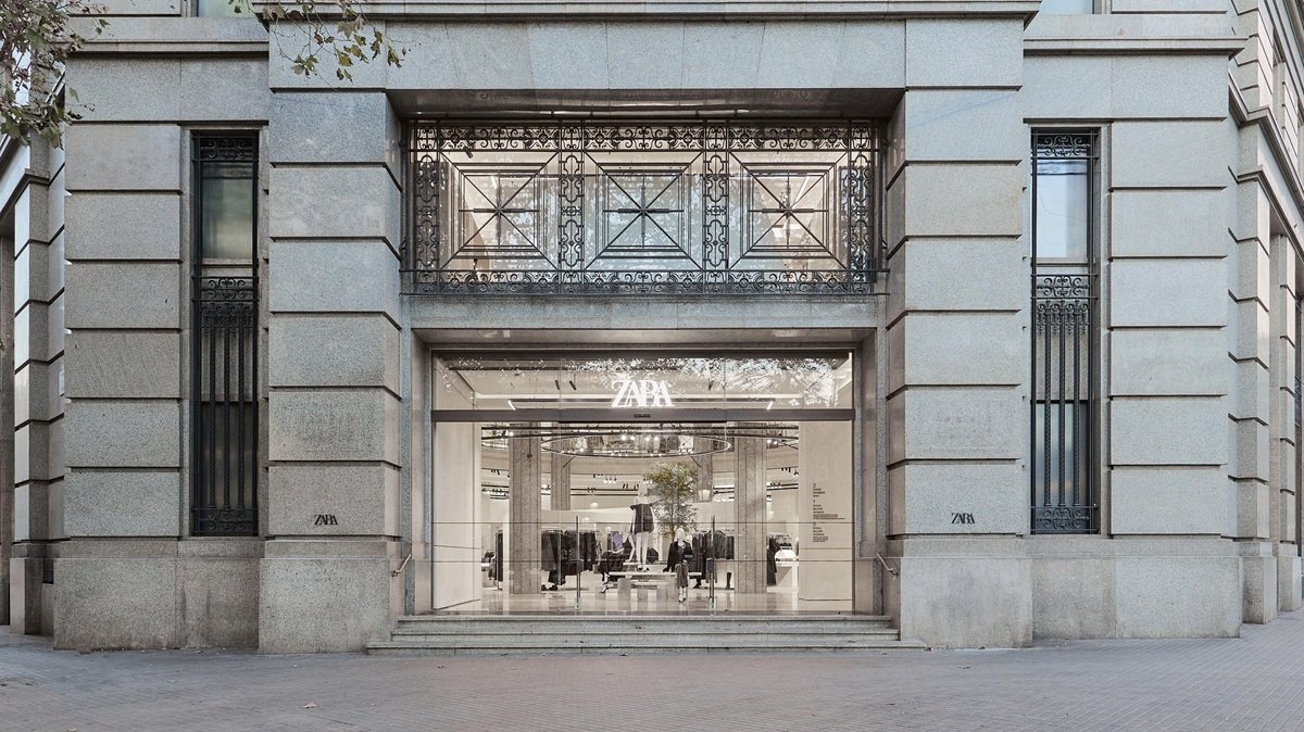 Inditex sube la apuesta en Barcelona: Zara ampliar&aacute; su tienda de Plaza Catalunya