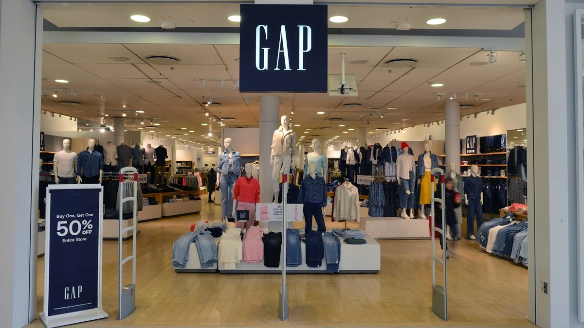 Gap estanca ventas y beneficio en el segundo trimestre en plena transformaci&oacute;n