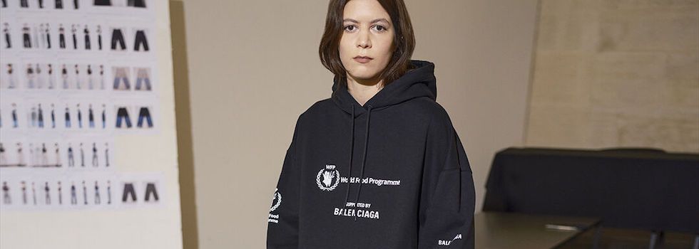 Balenciaga entra en el mercado de la segunda mano con Reflaunt