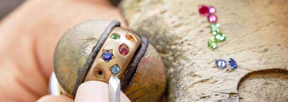 Kering entra en el capital de una empresa de orfebrer&iacute;a a trav&eacute;s de Pomellato