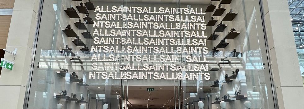 All Saints eleva sus ventas un 36% y m&aacute;s que duplica su beneficio en 2022