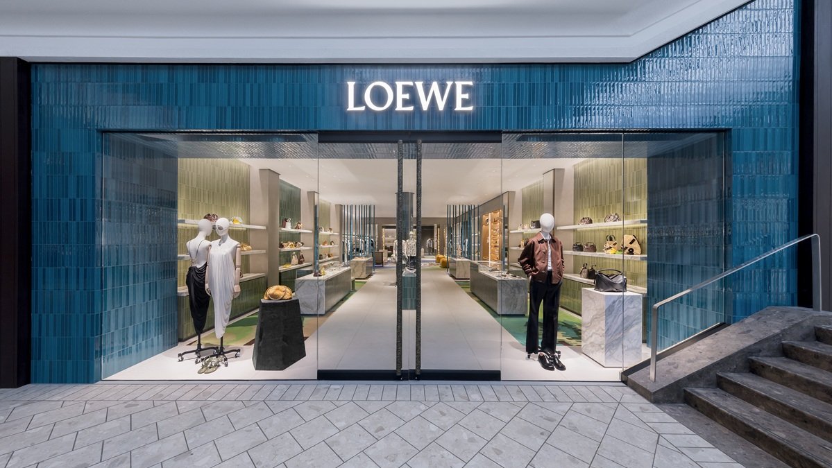 Loewe pisa fuerte en Estados Unidos con una nueva tienda en Nueva Jersey