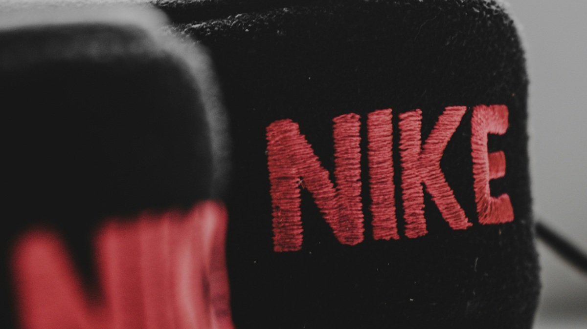 M&aacute;s madera al fuego de Nike: aumento de costes de 1.000 millones por los aranceles