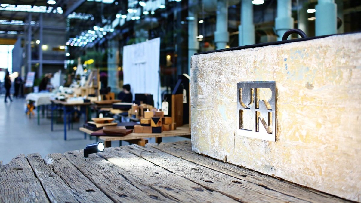 Urban Outfitters cierra el primer trimestre con un alza a doble d&iacute;gito en ventas y beneficio