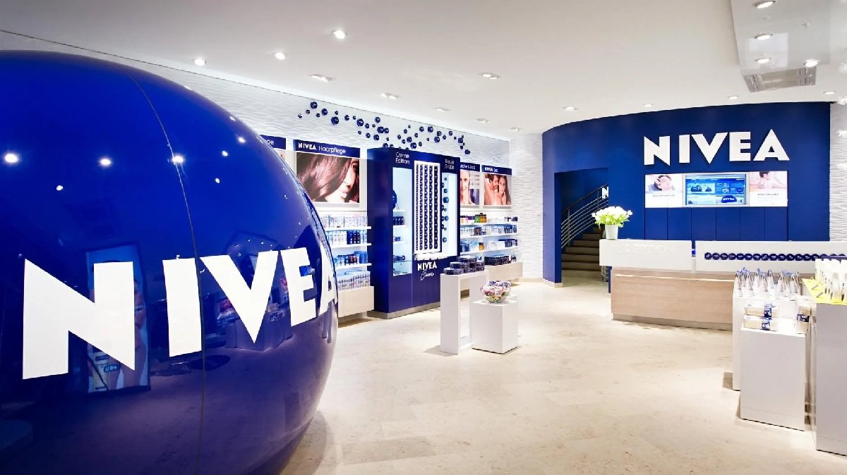 Beiersdorf reduce previsiones tras el frenazo de las ventas de productos para &lsquo;skincare&rsquo;