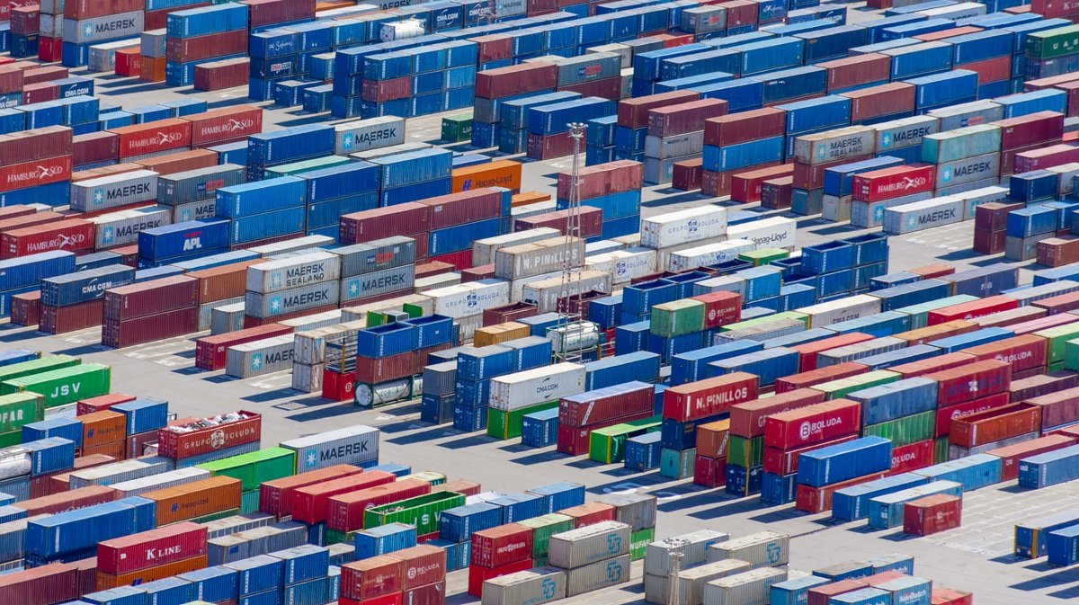 EEUU castiga a China: la moda &lsquo;yankee&rsquo; frena sus importaciones del gigante asi&aacute;tico en 2024