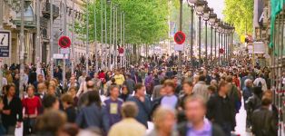 Rev&eacute;s al comercio catal&aacute;n: se suspende la ley de manera cautelar