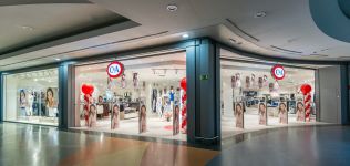 C&A eleva sus ventas un 5,1% en Espa&ntilde;a en 2017 tras reorganizar su negocio en el pa&iacute;s
