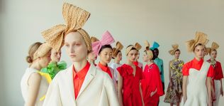 Perfumes y Dise&ntilde;o ultima la venta de la marca Delpozo